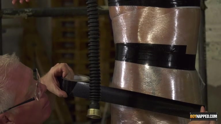 Compression & Cock Draining - Casper Ellis & Sebastian Kane