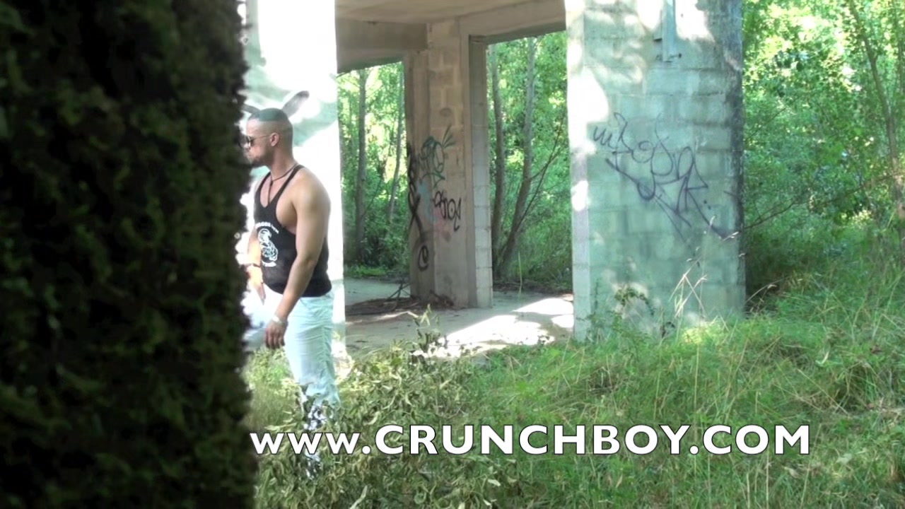 muscle boy fucked by pornstar