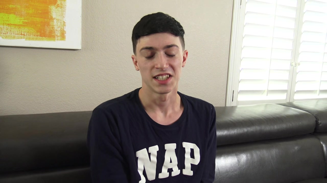 8teenBoy newcomer Kurt Niles shows off his big dick