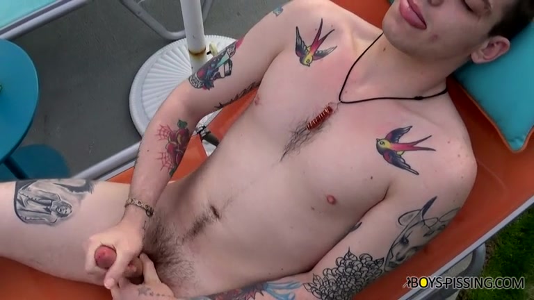 Fountains Of Piss & Cum - Ryan Felds - Boys-Pissing