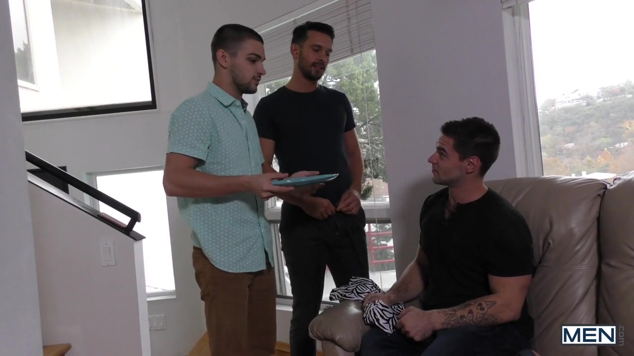Aspen & Casey Jacks in Head Butt Fuck - MenNetwork
