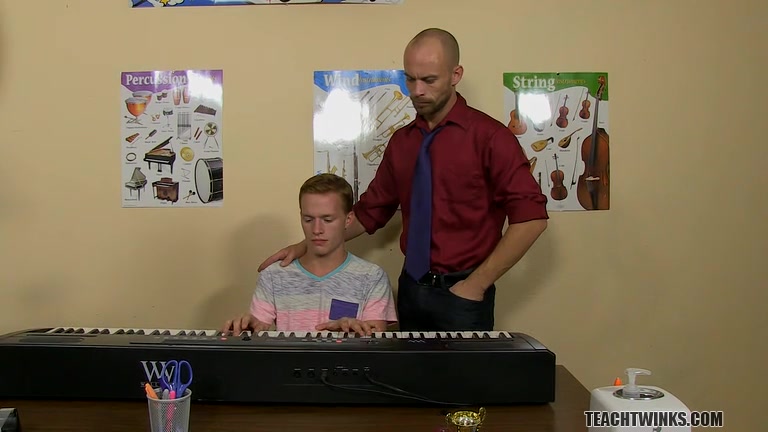 Hairy And Hung Teacher Dick - Billy London And Scott Campbell
