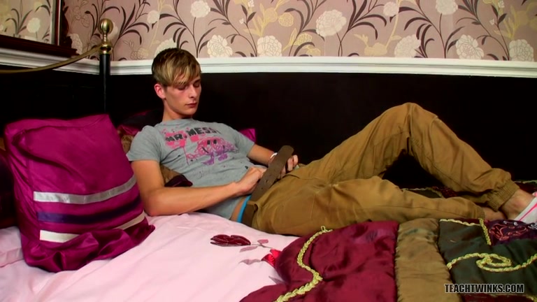 Connor Is A Horny & Fun Guy To Shoot - Connor Levi