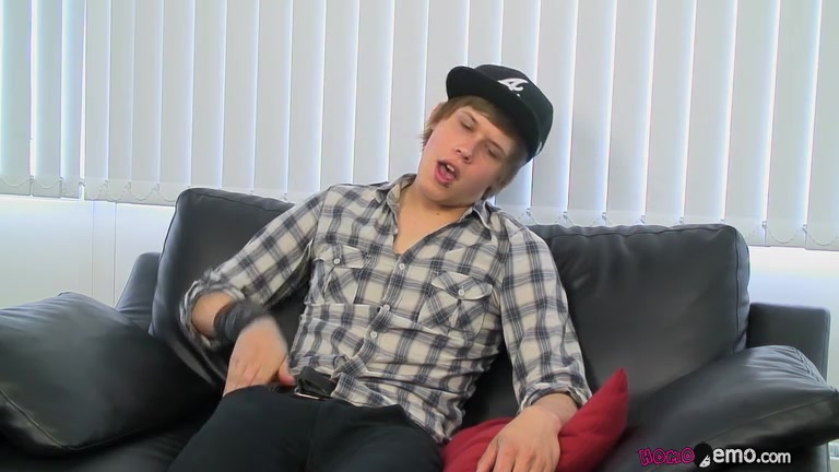 Straight Emo Nick Blasts Out Some Hot Goo! - Nick St James