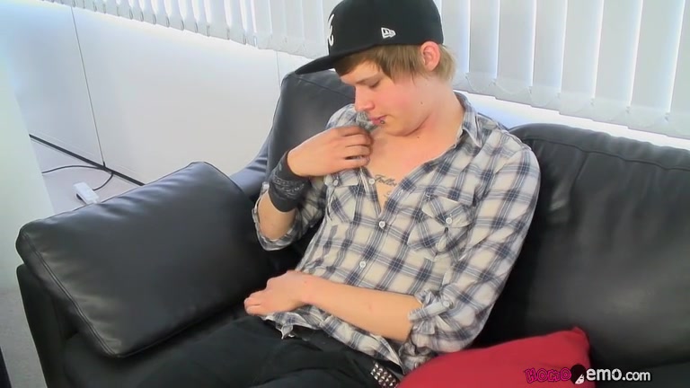 Straight Emo Nick Blasts Out Some Hot Goo! - Nick St James