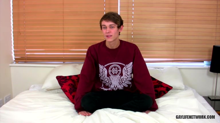 Big-Dicked Bisexual Boy - Jamie Sykes