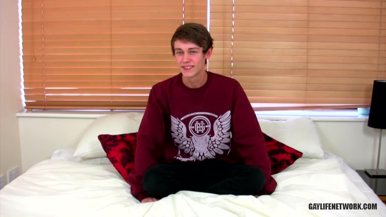 Big-Dicked Bisexual Boy - Jamie Sykes