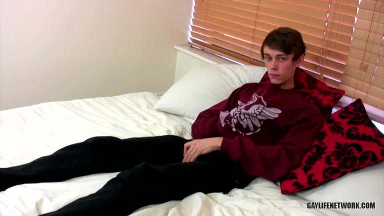 Big-Dicked Bisexual Boy - Jamie Sykes