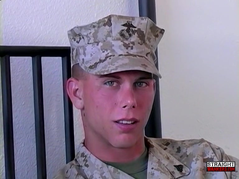 Hot Army Lad Brad Carter Beats Off - Brad Carter