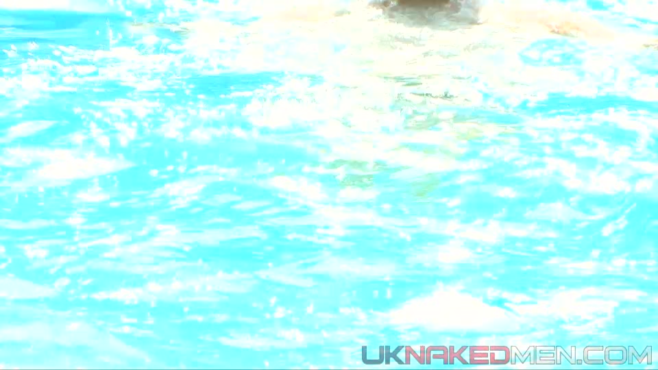 Hugo Mex Pool Solo - UKNakedMen