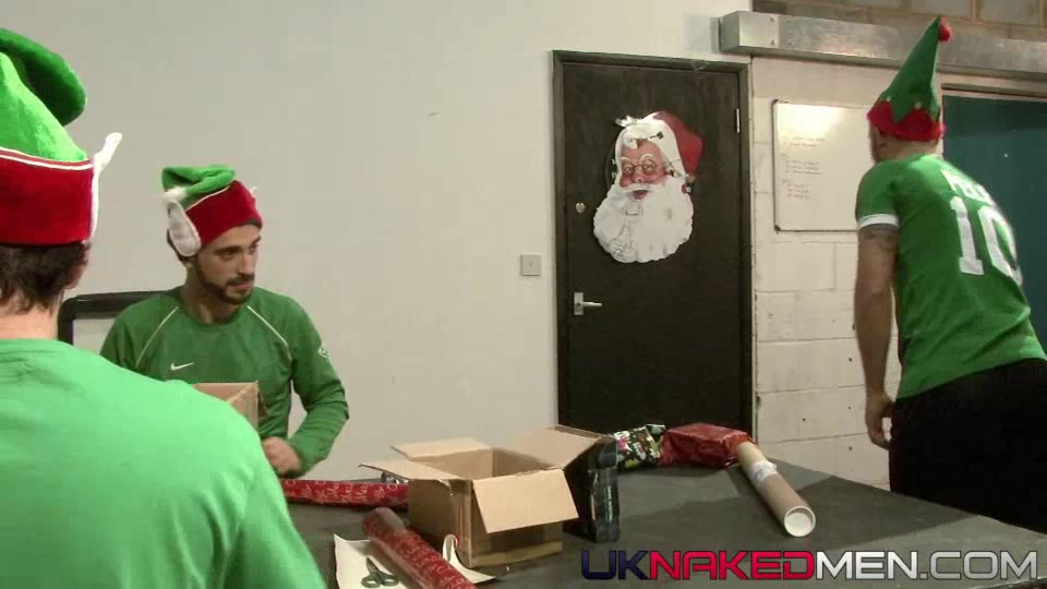 Adrian Adams, Valentin Alsina, Alec Hill And Diego Daro - UKNakedMen