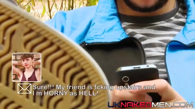 Text For Sex - Jacob, Peke & Lyle - UKNakedMen
