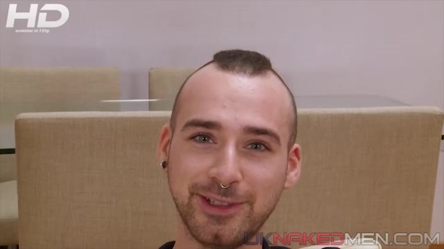 Sam Syron - UKNakedMen