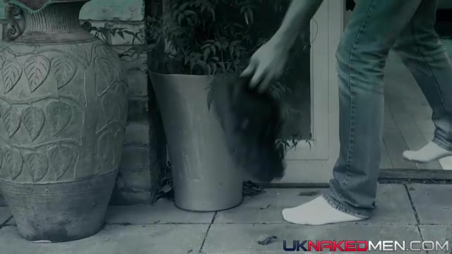 Nathan Raider & Issac Jones - UKNakedMen