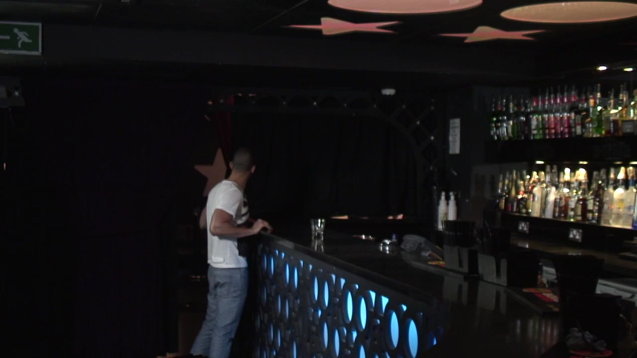 Club - Service Please - UKHotJocks
