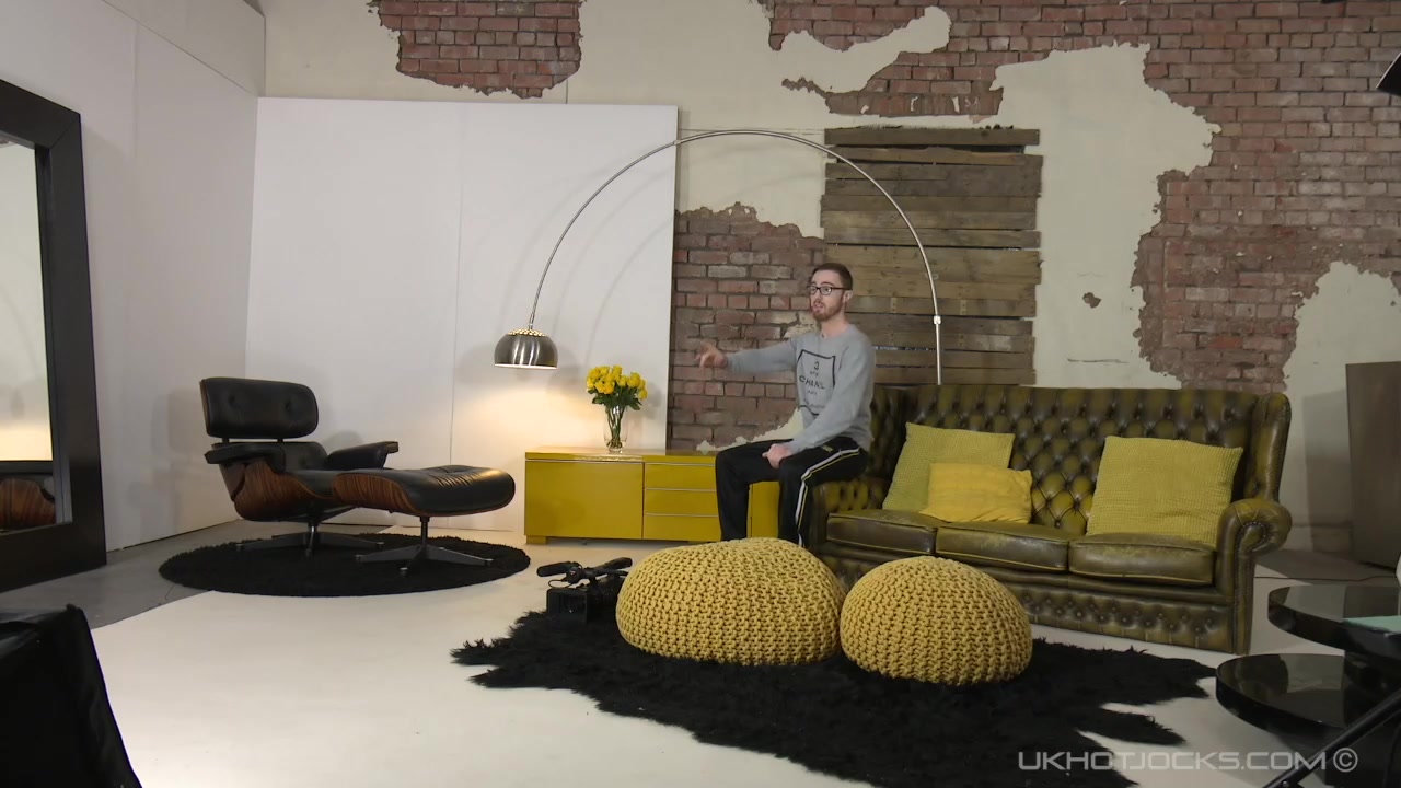 Yard - Bts - UKHotJocks