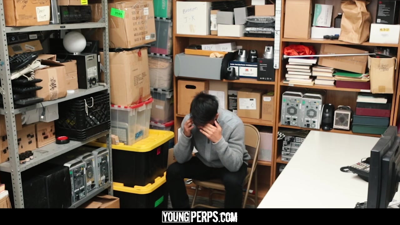 YoungPerps - Black Cock Barebacks Hot Stud