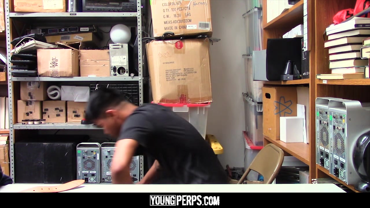 YoungPerps - Black Cock Barebacks Hot Stud