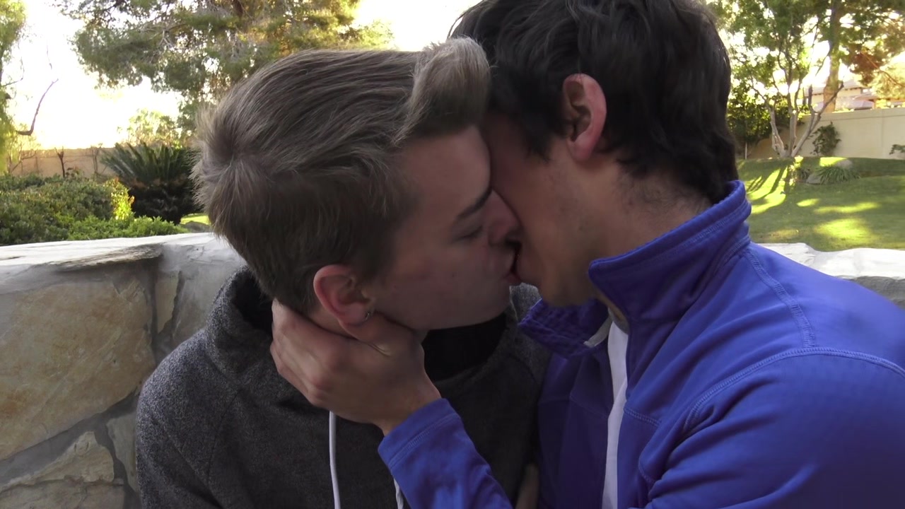 Big dick 8teenBoy twinks Jared Scott & Ethan Helms flip fuck bareback