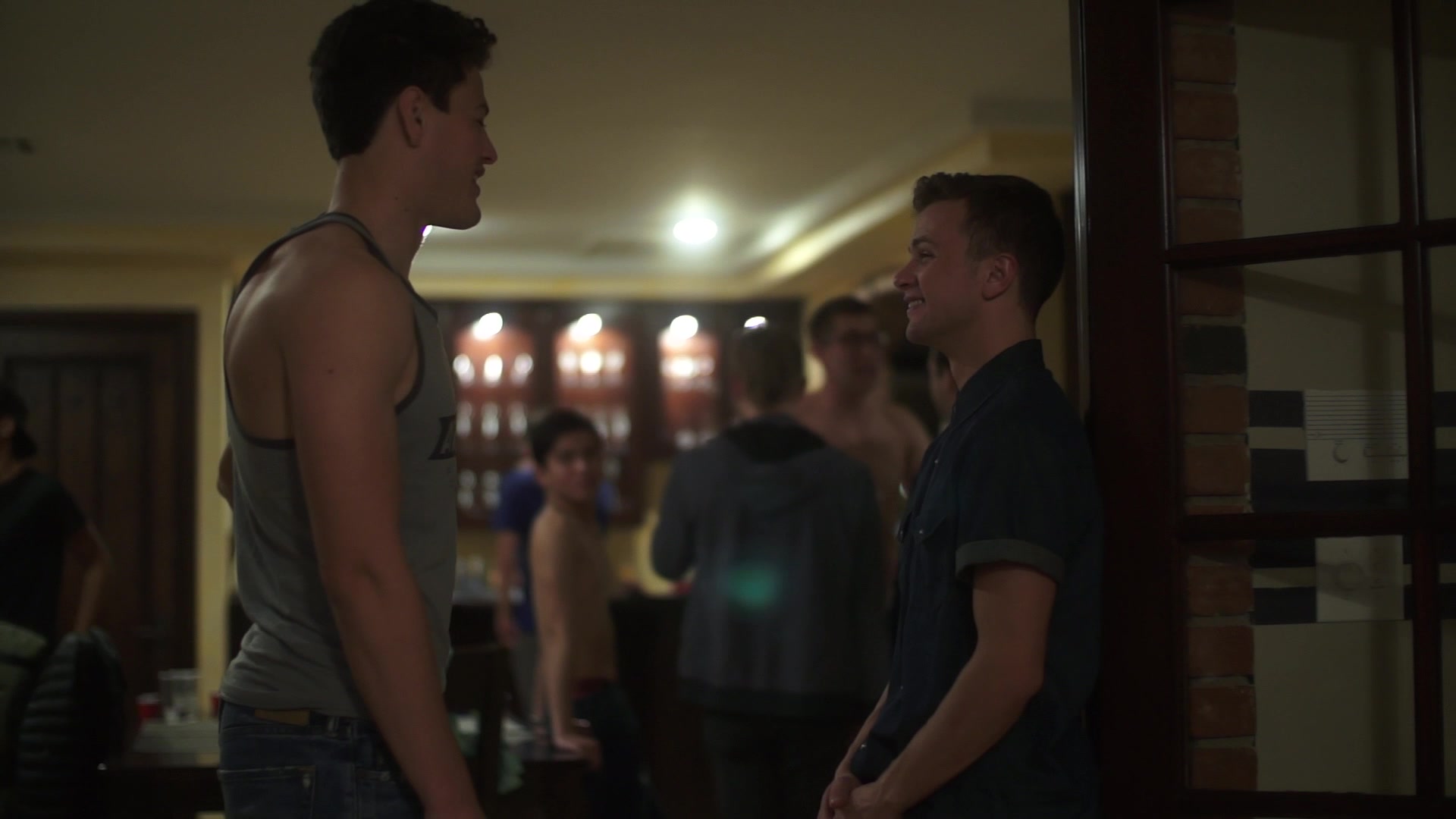 Helix jock Logan Cross takes hung muscle stud Corey Marshall RAW