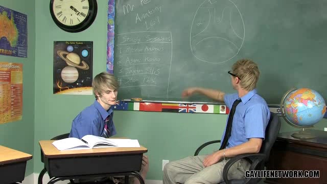 student 18+ Shows Biology Teacher What the Mouth is Really For - TeachTwinks