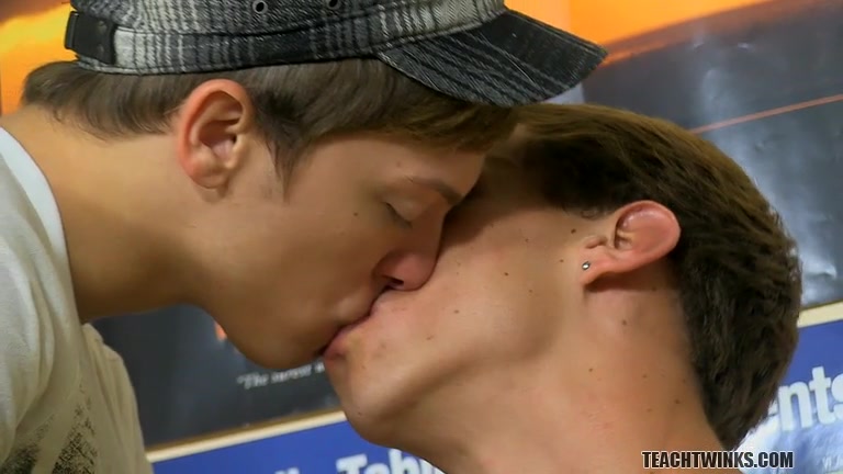 Fantasy In Study Hall - Jordan Thomas And Ryker Madison - TeachTwinks