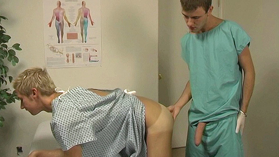 Straight Guy Chain Gives Marke A Load! - Marke And Chain - LollipopTwinks