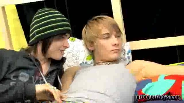 Cuties Watch Gay Porn Before Making Gay Porn - Christopher Robin Miles Pride - BestBareback