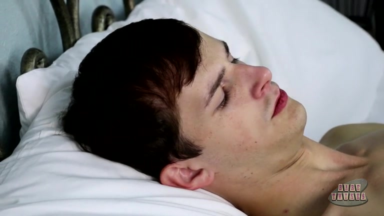 Breakfast Bareback Boys! - Jasper Robinson And Matthew Cole - BoyCrush