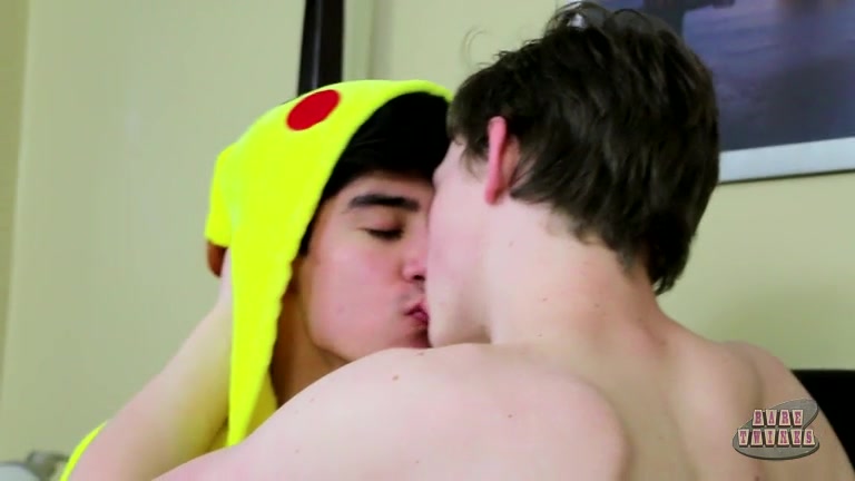 Cute Boys Bareback Boner Fun! - Holden Ross Mickey Ramirez - BoyCrush