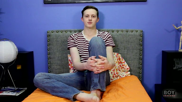 Stroking Squirting With Cute Holden - Holden Ross - BoyCrush