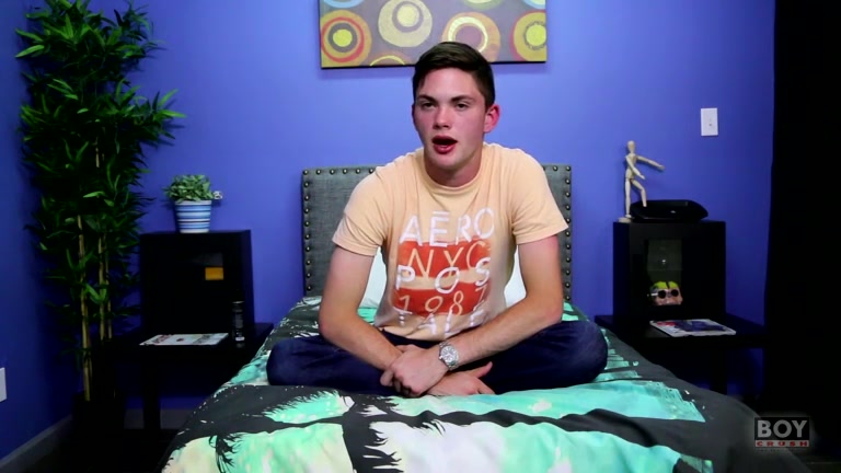 Rubbing One Out With Michael - Michael Klein - BoyCrush