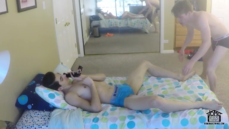 A Sensual Bareback Cummy Mess! - Alex Aria Taylor Tyce - BoyCrush