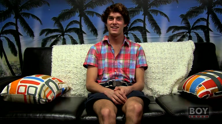 Tyler Woods Interview And Solo - BoyCrush