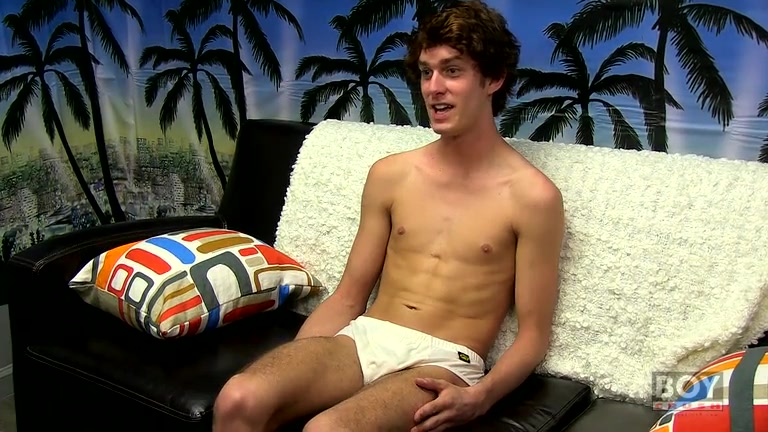 Tyler Woods Interview And Solo - BoyCrush