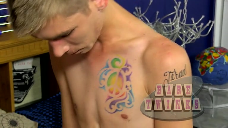 A Sticky Hole For New Twink Colby - Colby Klein And Bentley Ryan - BoyCrush