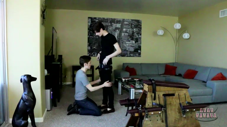 Nico Signs His Ass Away - Dakota White And Nico Michaelson - BoyCrush