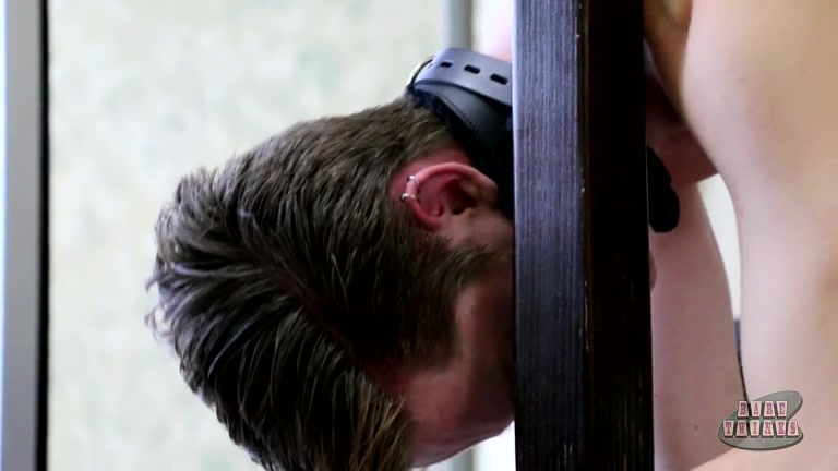 The Gift Of A Submissive Slave - Jason Valencia And Nico Michaelson - BoyCrush