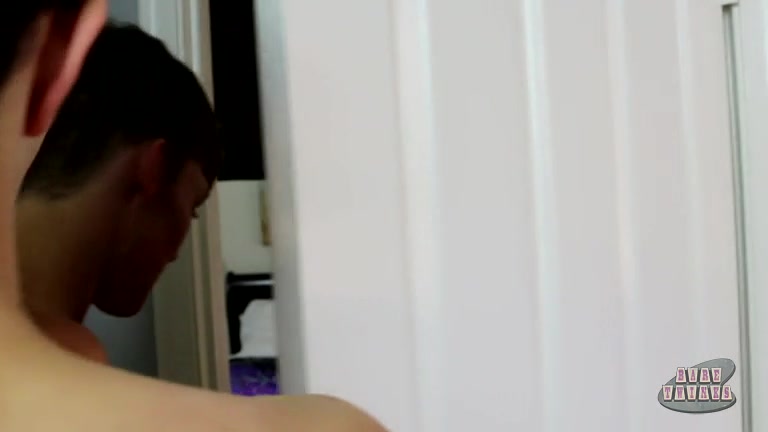 Bareback Twinks In The Tub - Jasper Robinson And Tyler Thayer - BoyCrush