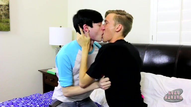 Bareback Boys Amazing Loads! - Carmen Delano And Tyler Thayer - BoyCrush