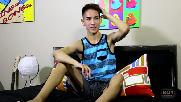 Interviewing Sexy Steven - Steven Peters - BoyCrush