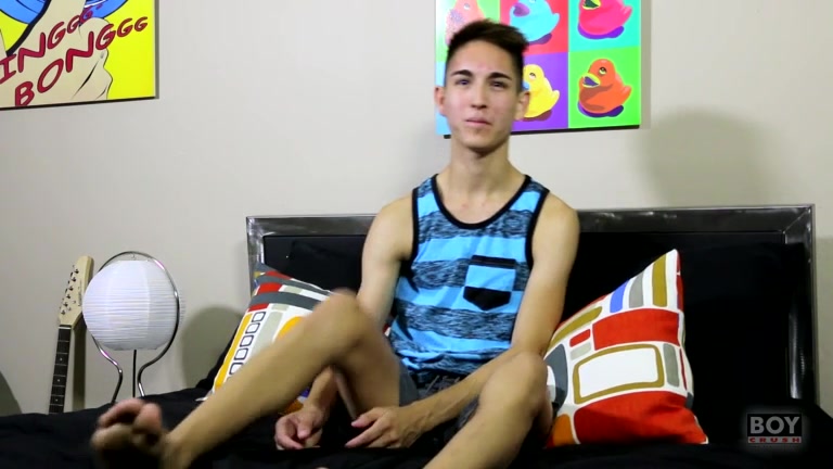 Interviewing Sexy Steven - Steven Peters - BoyCrush