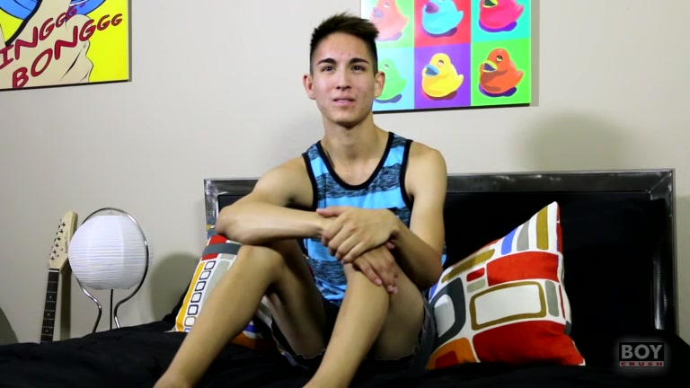 Interviewing Sexy Steven - Steven Peters - BoyCrush
