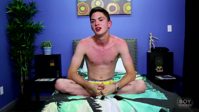 Rubbing One Out With Michael - Michael Klein - BoyCrush