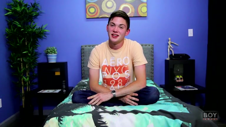 Rubbing One Out With Michael - Michael Klein - BoyCrush