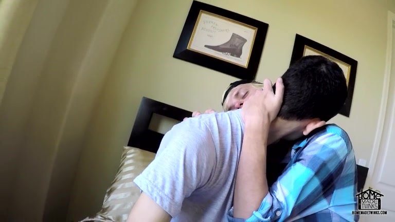 Bareback Boner Buddies Home Movie! - Justin Cross Kayden Alexander - BoyCrush