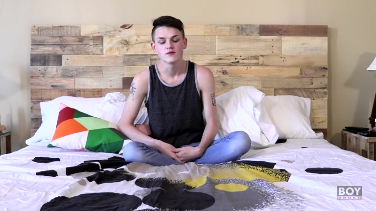 Cute New Boy Avery Tells Us About Himself - Avery Jones - BoyCrush