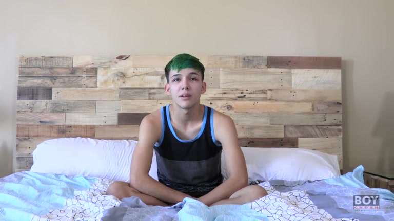 Smooth Young Bottom Takes A Dildo! - Cole Patrick - BoyCrush