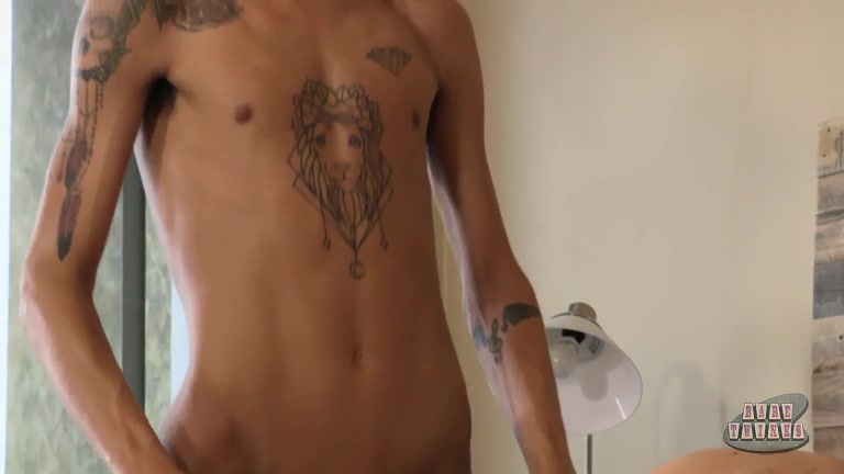 Kyle Catches A Wild Fuckizard! - Blake Anderson Kyle Rhodes - BoyCrush