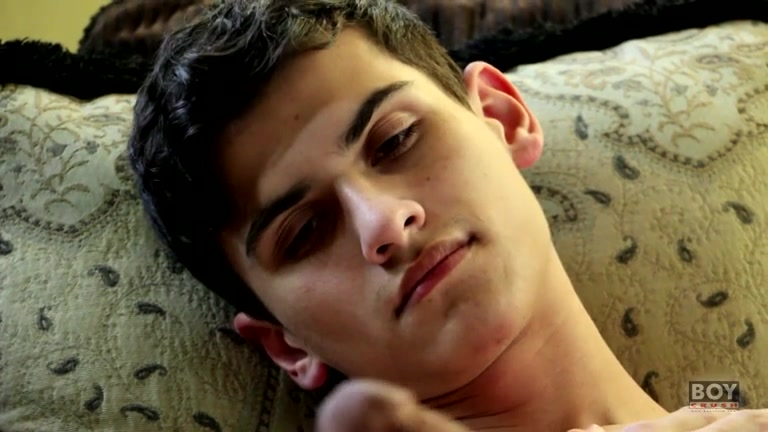A Cute Boy With A Big Boner! - Justin Cross - BoyCrush